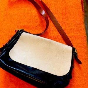 FOSSIL Crossbody leather bag, black, cream with brown strap. Brass accents. Used
